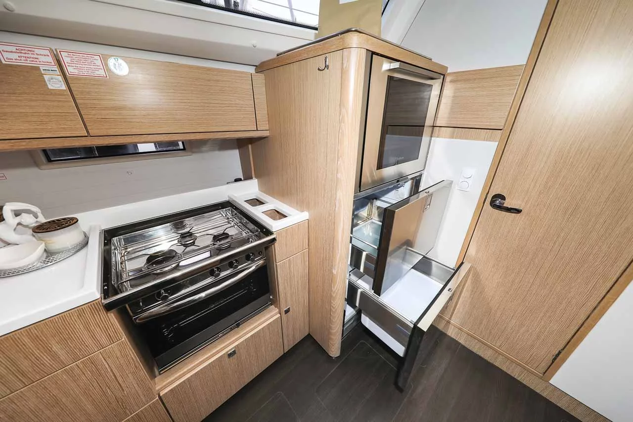 Bavaria Cruiser 46 Style - 4 cab. (Studio 963)  - 16