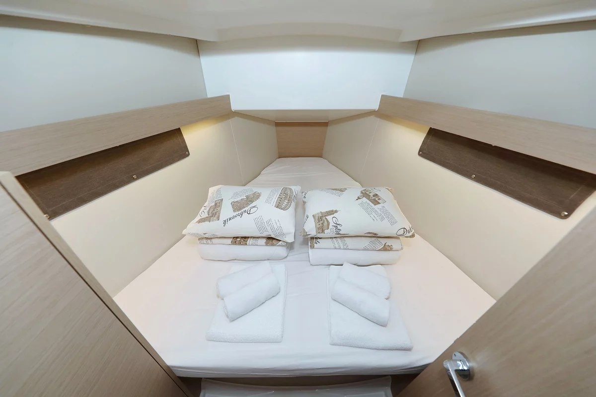 Oceanis 34.1 - 3 cab. (Rooster)  - 17