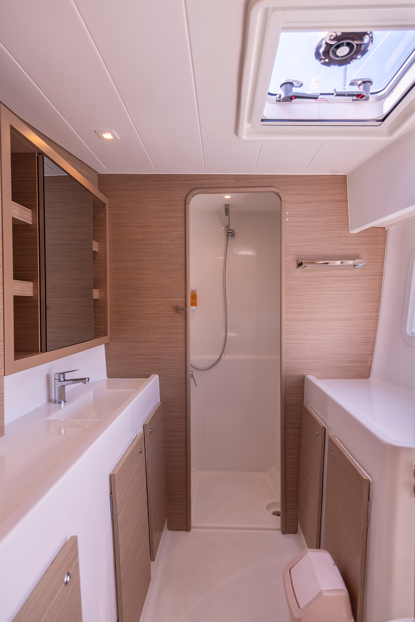 Lagoon 42 OW — photo 9