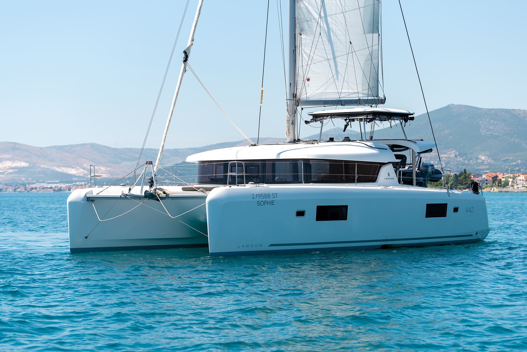 Lagoon 42 OW — photo 15