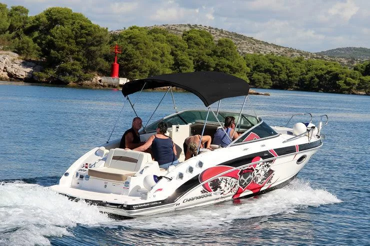 Chaparral 225 SSi Cuddy (Triple X)  - 2