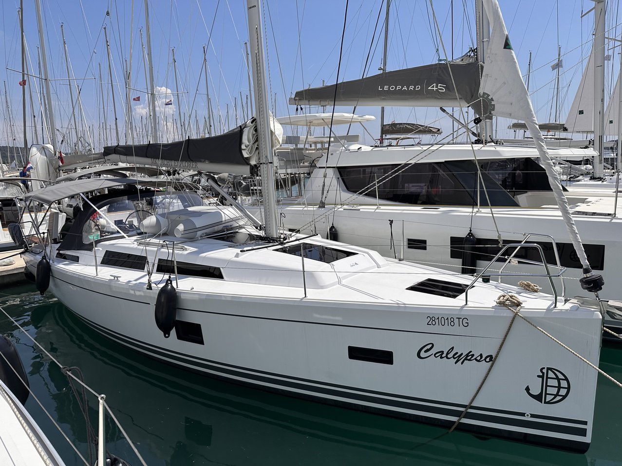 Photo #1 - Hanse 388 (Calypso) in Trogir - 36721