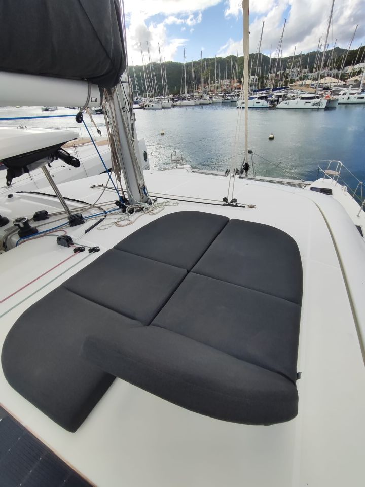 Lagoon 42 - 4 + 2 cab. — photo 3