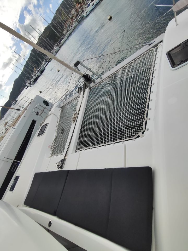 Lagoon 42 - 4 + 2 cab. — photo 6