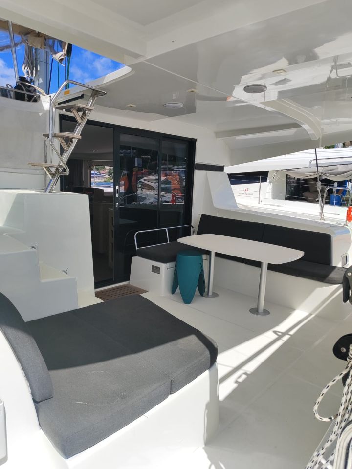 Lagoon 42 - 4 + 2 cab. — photo 3