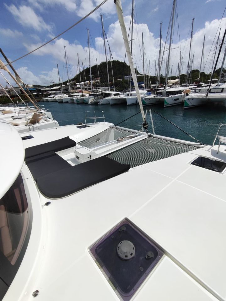 Lagoon 46 - 4 + 2 cab. — photo 8