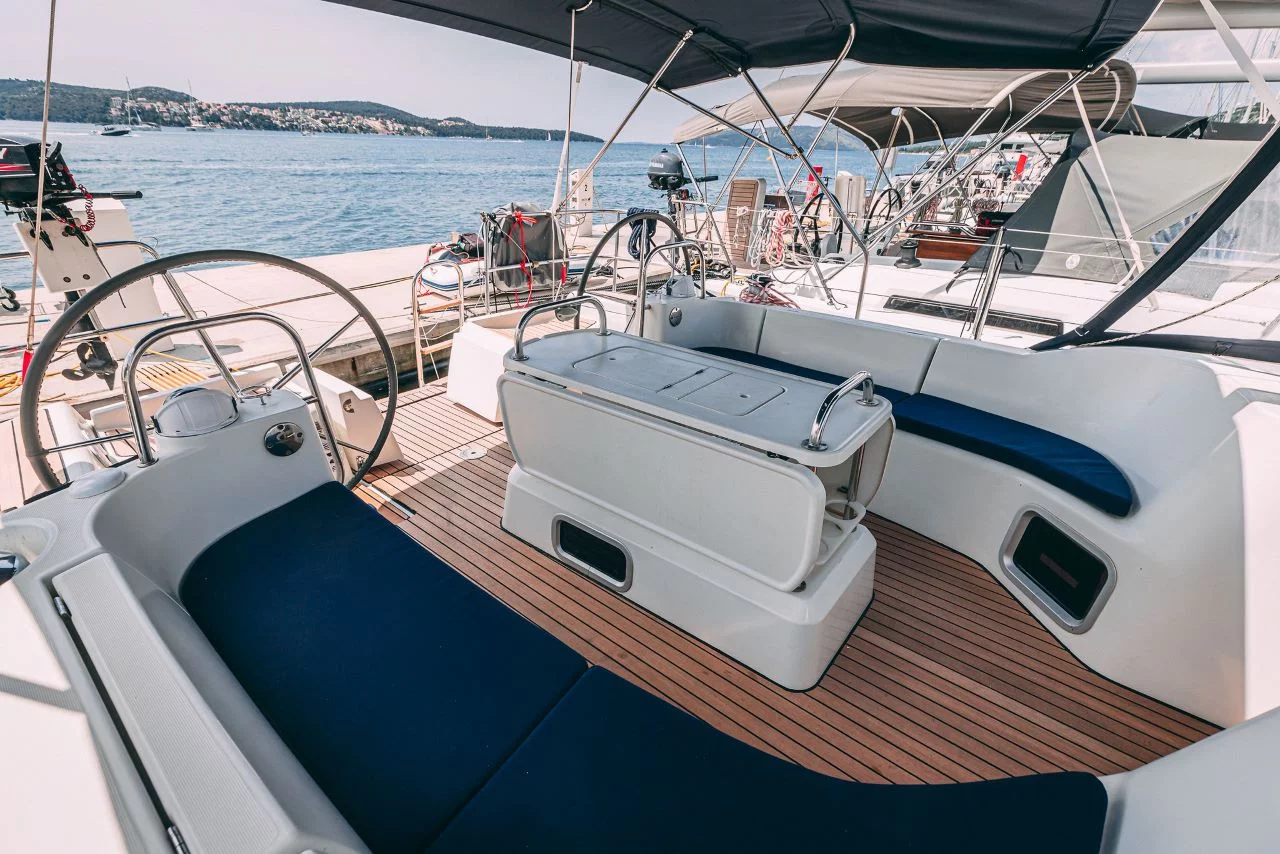 Sun Odyssey 49i (Ana B.)  - 14
