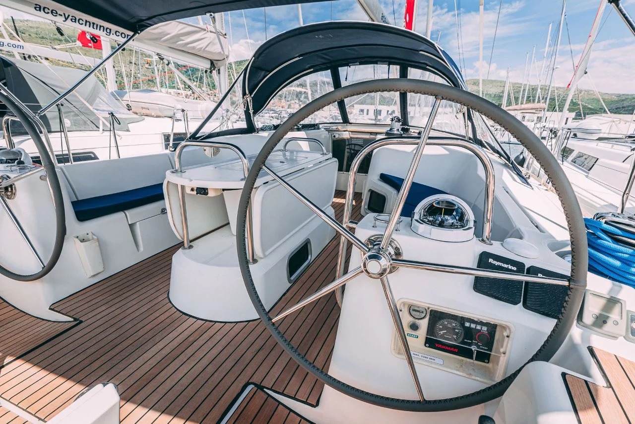 Sun Odyssey 49i (Ana B.)  - 15