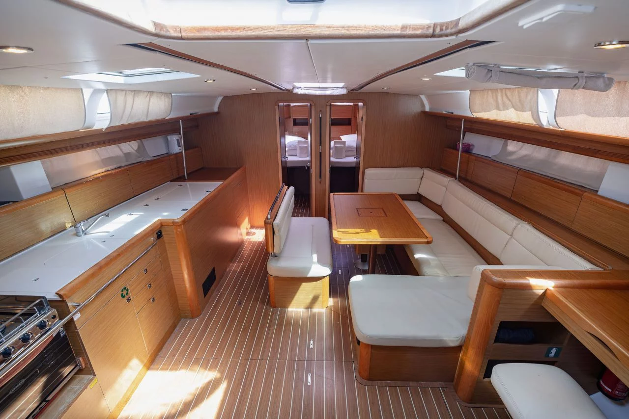 Sun Odyssey 49i (Ana B.)  - 17