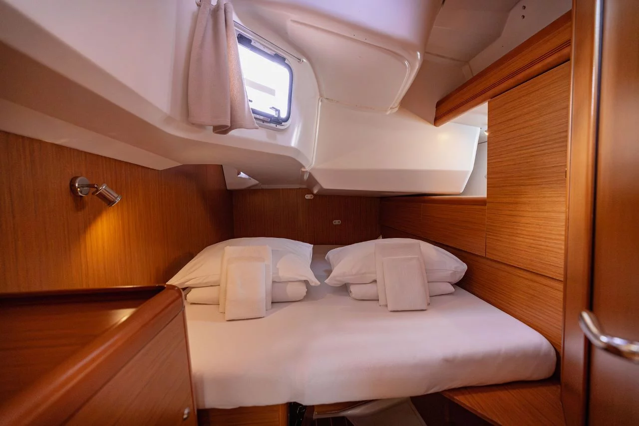 Sun Odyssey 49i (Ana B.)  - 35