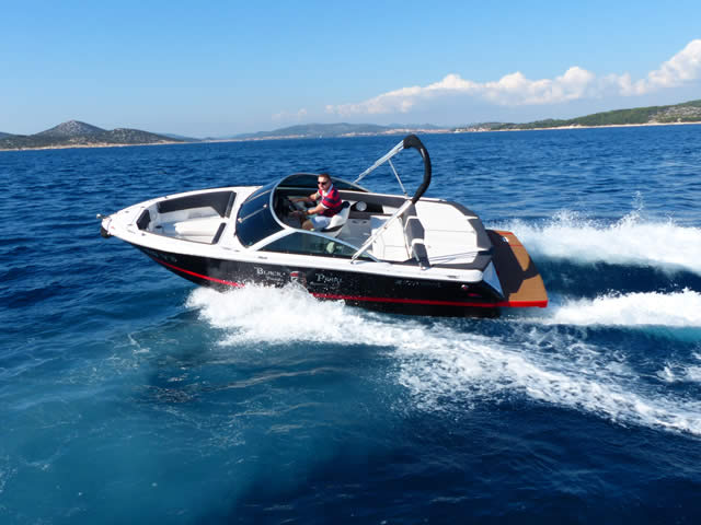 Photo #1 - Four Winns H210 (Black Pearl) in Tribunj - 36735