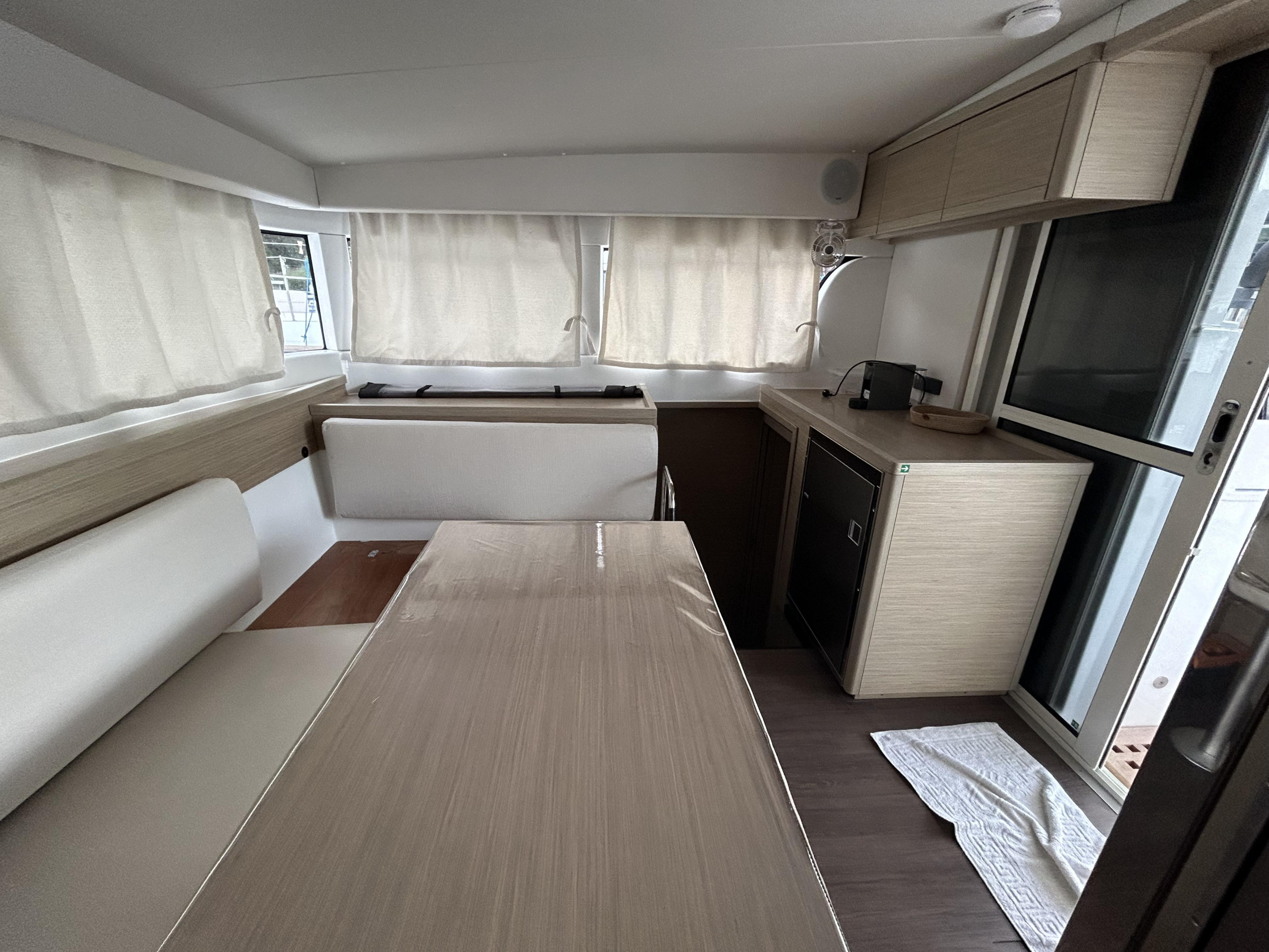 Lagoon 40 - 4 + 2 cab — photo 22