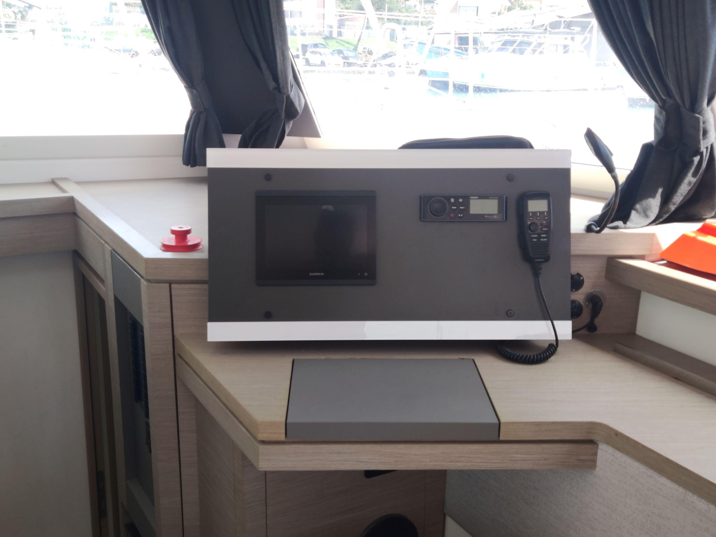 Photo #11 - Fountaine Pajot Astrea 42 - 4 + 2 cab. (Atchoum) in Bas du Fort - 36794