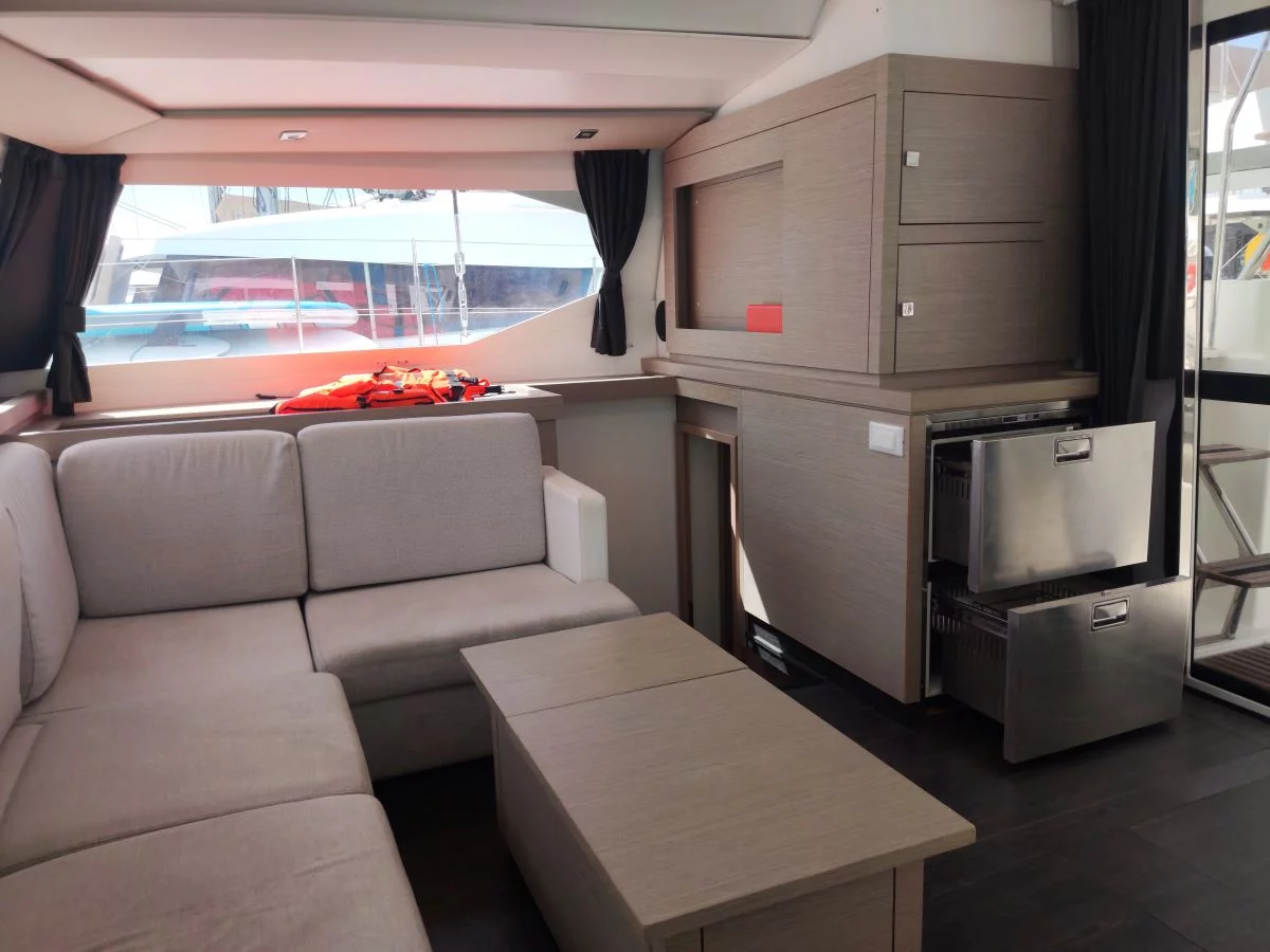 Fountaine Pajot Astrea 42 - 4 + 2 cab. (Atchoum)  - 11