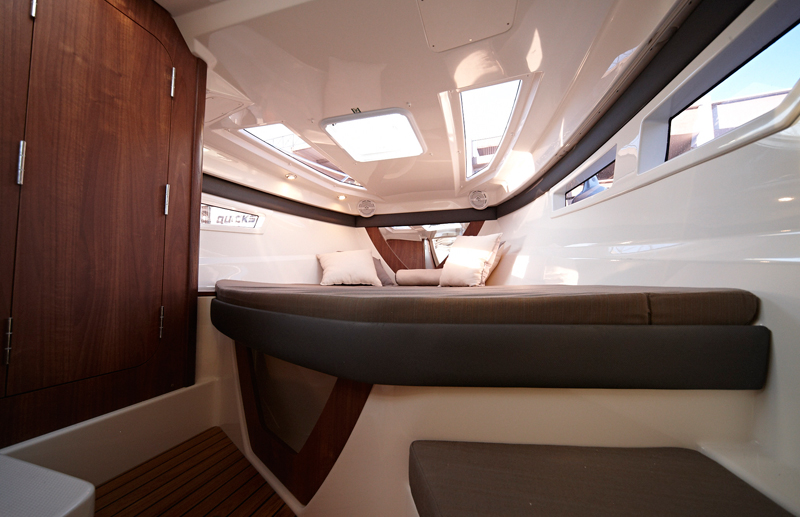Photo #7 - Quicksilver Activ 805 Cruiser (Quicksilver 805) en Tribunj - 36813