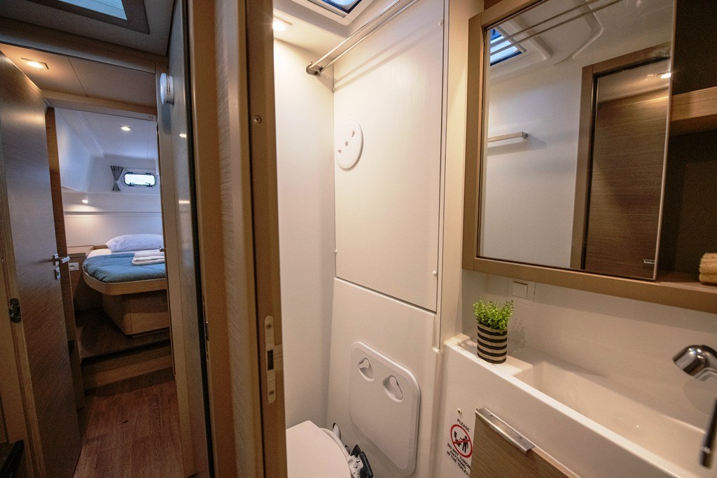 Lagoon 40 - 4 + 1 cab. — photo 14