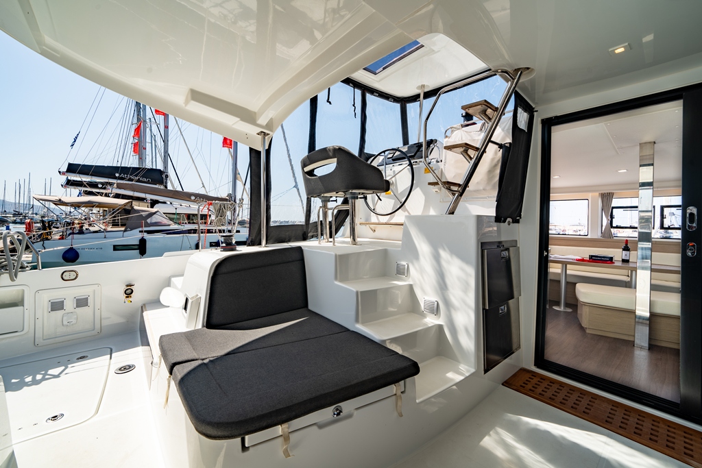 Lagoon 42 - 4 + 2 cab. — photo 5