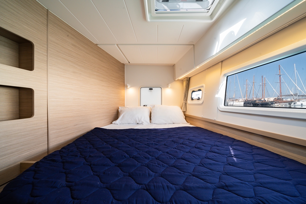 Lagoon 42 - 4 + 2 cab. — photo 14