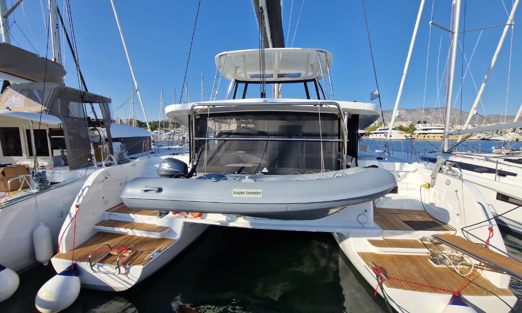 Lagoon 46 - 4 + 2 cab. — photo 1
