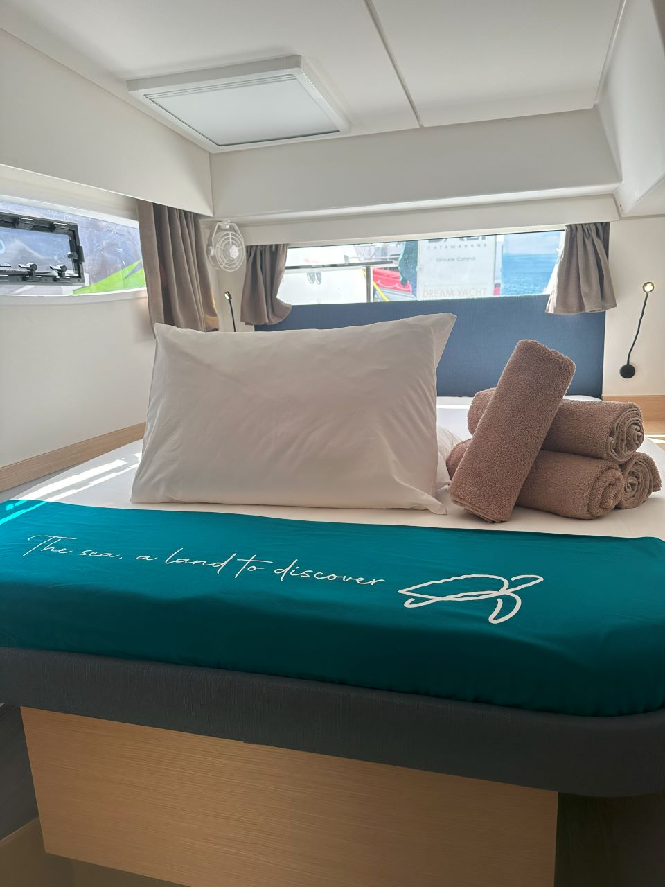 Photo #8 - Fountaine Pajot Elba 45 - 4 cab. (FOLLOW THE SUN) in Airlie Beach - 36888