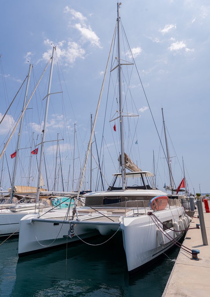 Photo #1 - Lagoon 46 - 4 + 2 cab. (Escape) in Rhodos - 36892