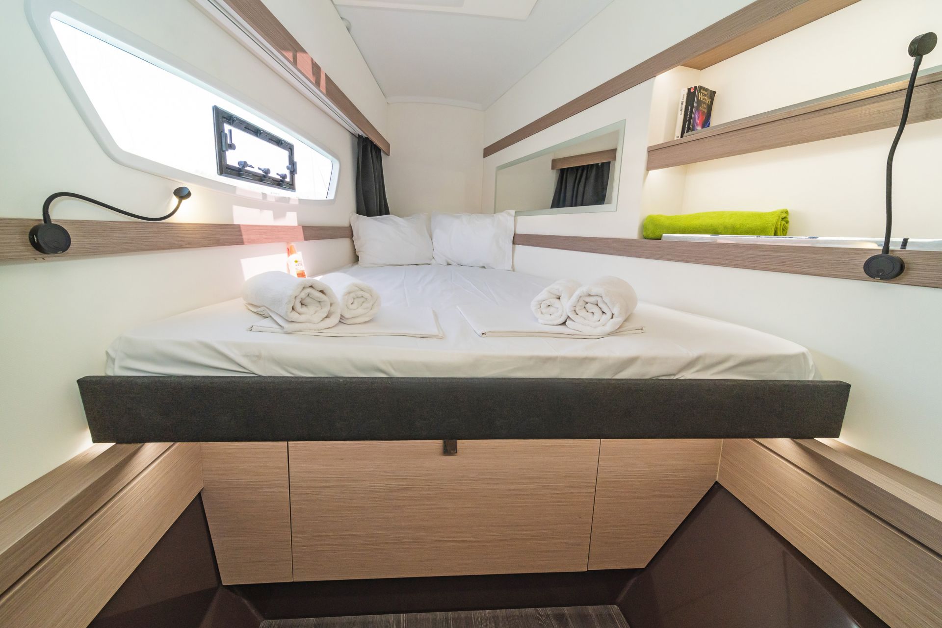 Photo #10 - Fountaine Pajot Isla 40 - 4 + 1 cab. (Aifos) in Lavrion - 36894