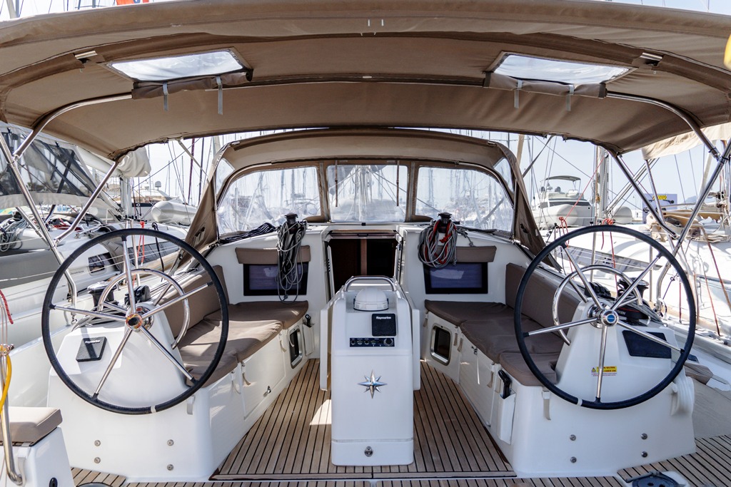 Sun Odyssey 410 - 3 cab. — photo 3