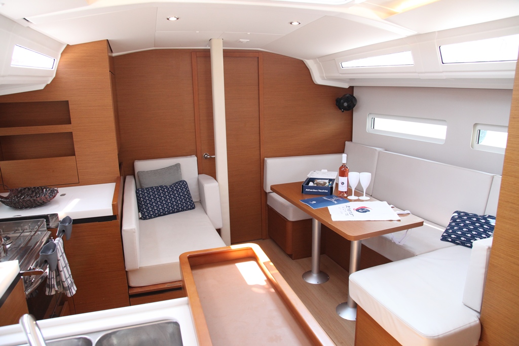 Sun Odyssey 410 - 3 cab. — photo 5