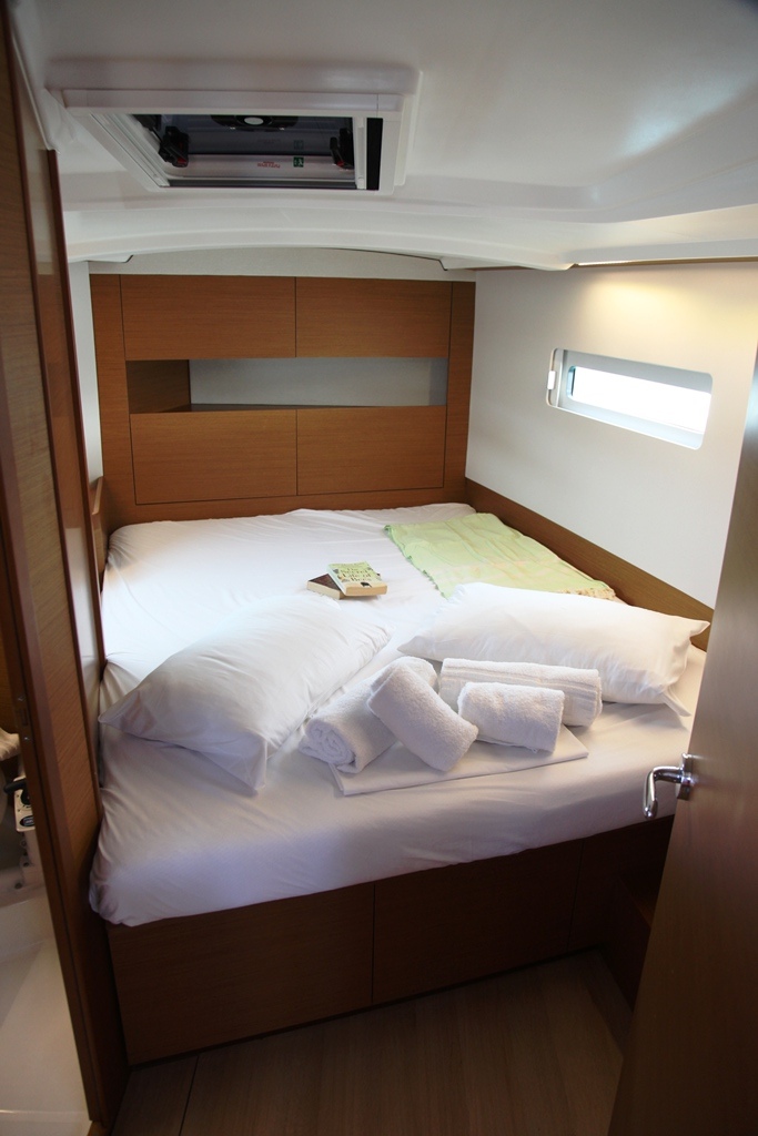 Sun Odyssey 410 - 3 cab. — photo 12