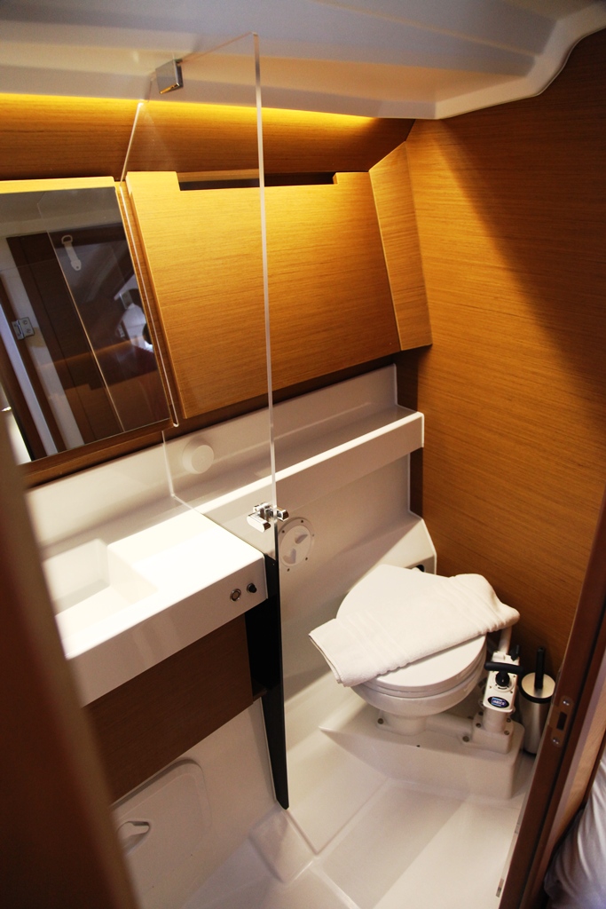Sun Odyssey 410 - 3 cab. — photo 13