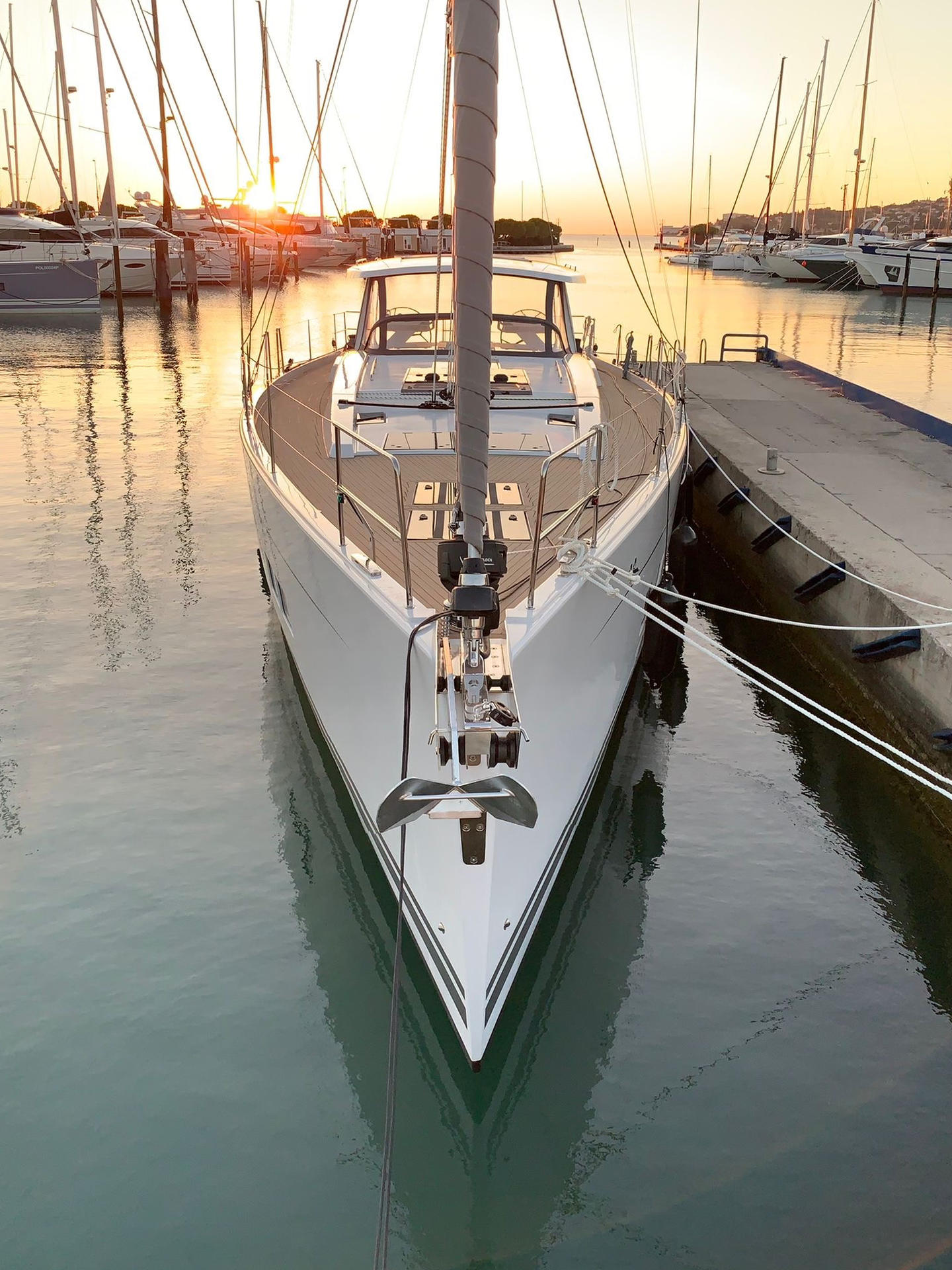 Hanse 588 - 3 + 1 cab. — photo 29