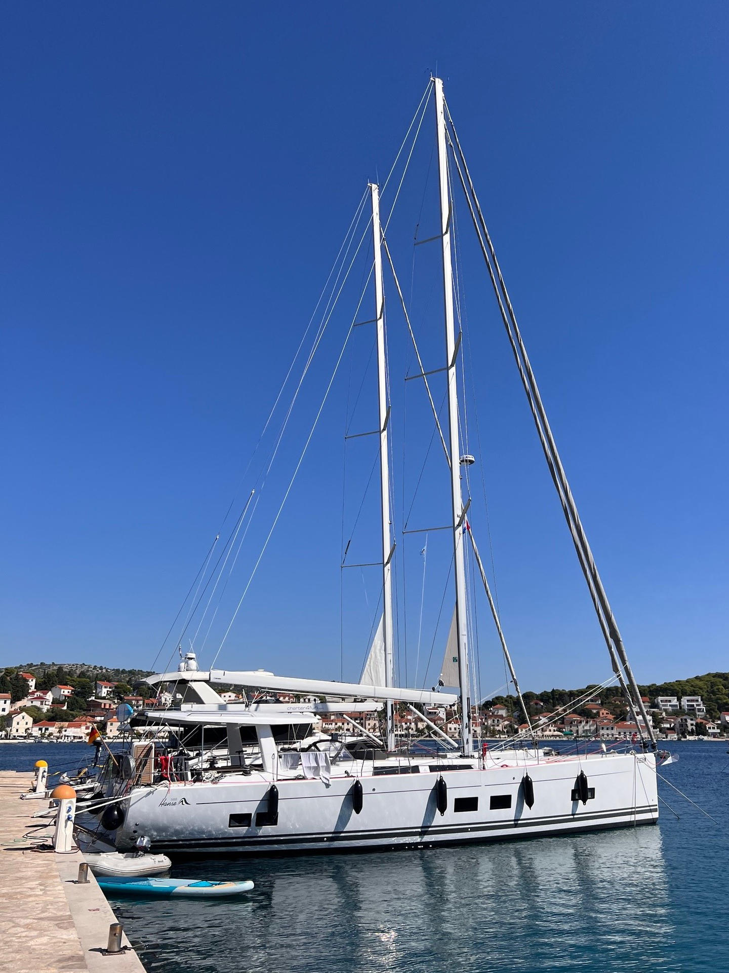 Hanse 588 - 3 + 1 cab. — photo 31