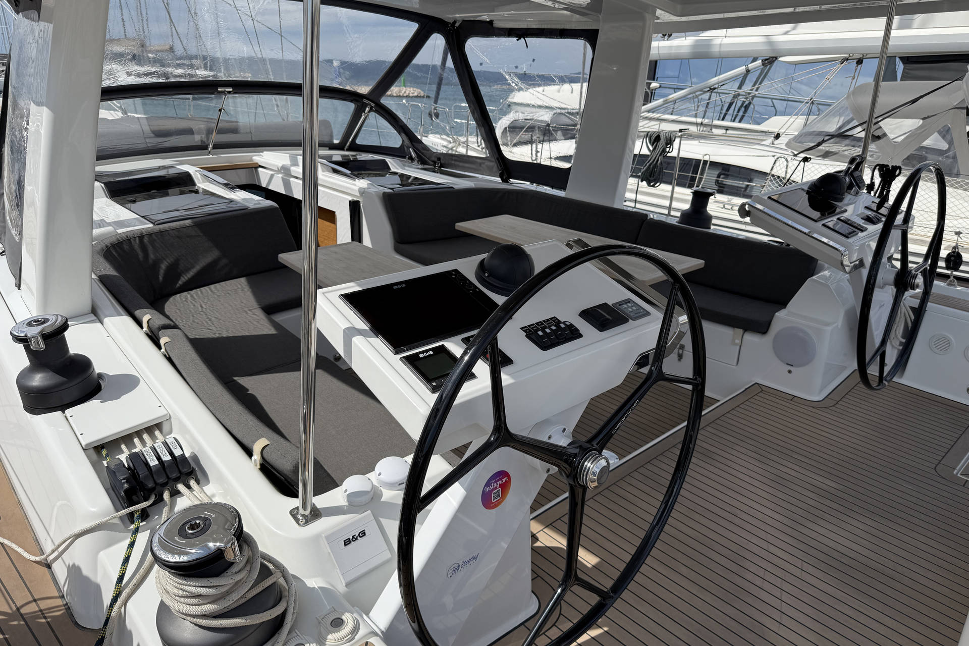 Hanse 588 - 3 + 1 cab. — photo 38