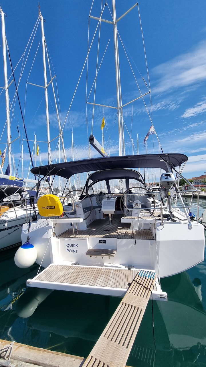 Photo #3 - Bavaria C42 (Quick Point) in Trogir - 36916