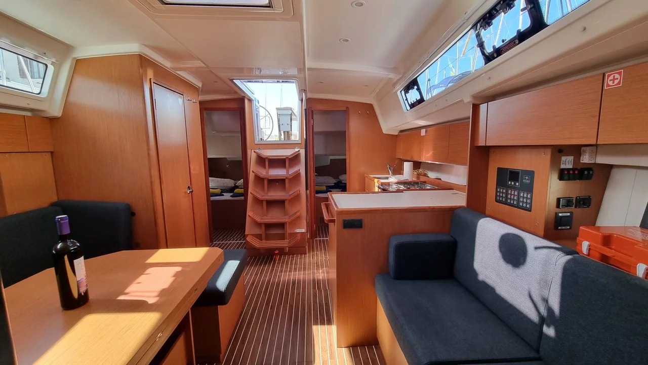Bavaria C42 (Quick Point)  - 9