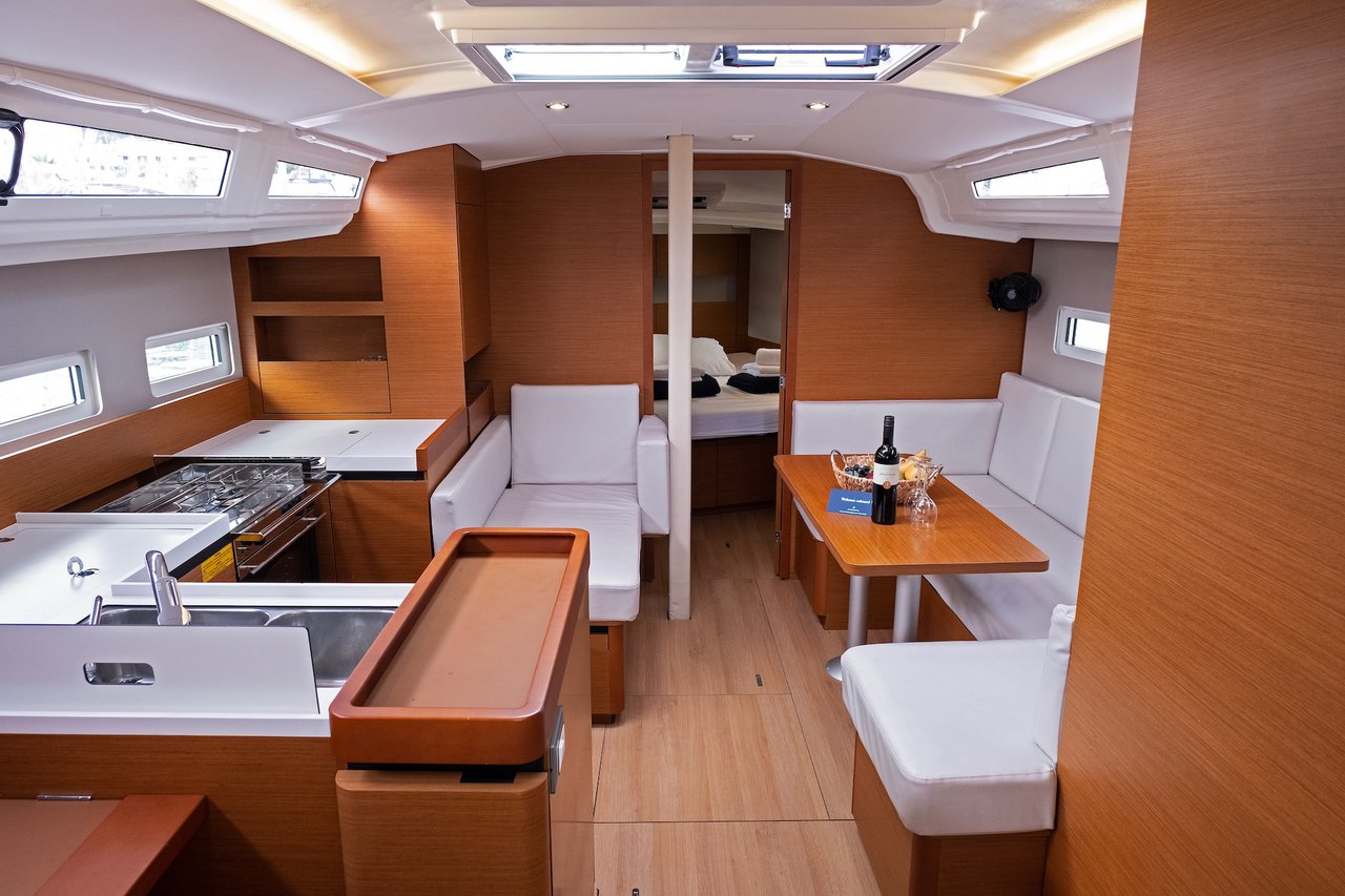 Photo #3 - Sun Odyssey 410 - 3 cab. (Sky Kiss) en Split - 36948