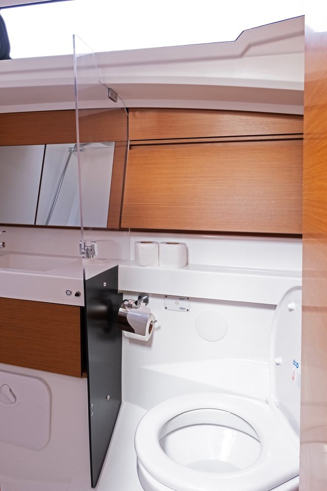 Photo #11 - Sun Odyssey 410 - 3 cab. (Sky Kiss) en Split - 36948