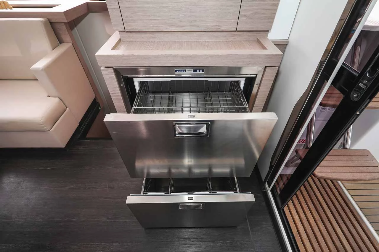 Fountaine Pajot Astrea 42 - 4 + 1 cab. (Ariel)  - 17