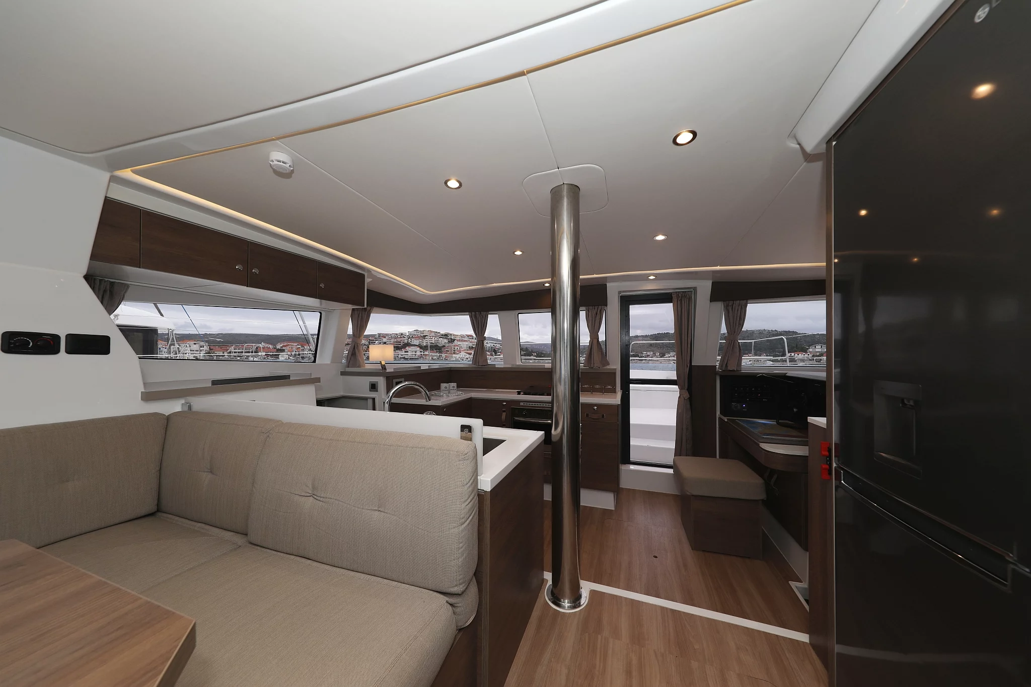 Bali 4.2 - 4 + 1 cab. (Open Office)  - 15