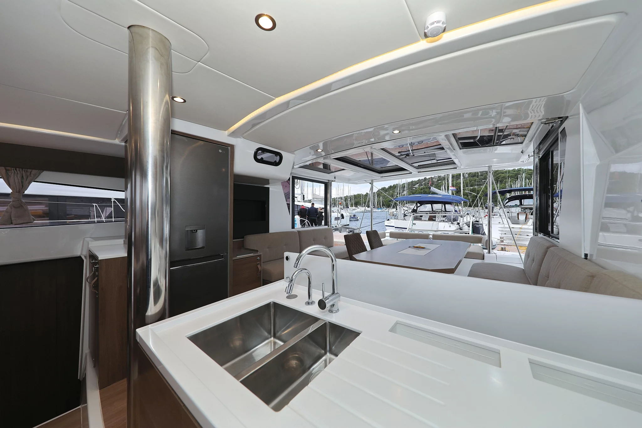 Bali 4.2 - 4 + 1 cab. (Open Office)  - 45