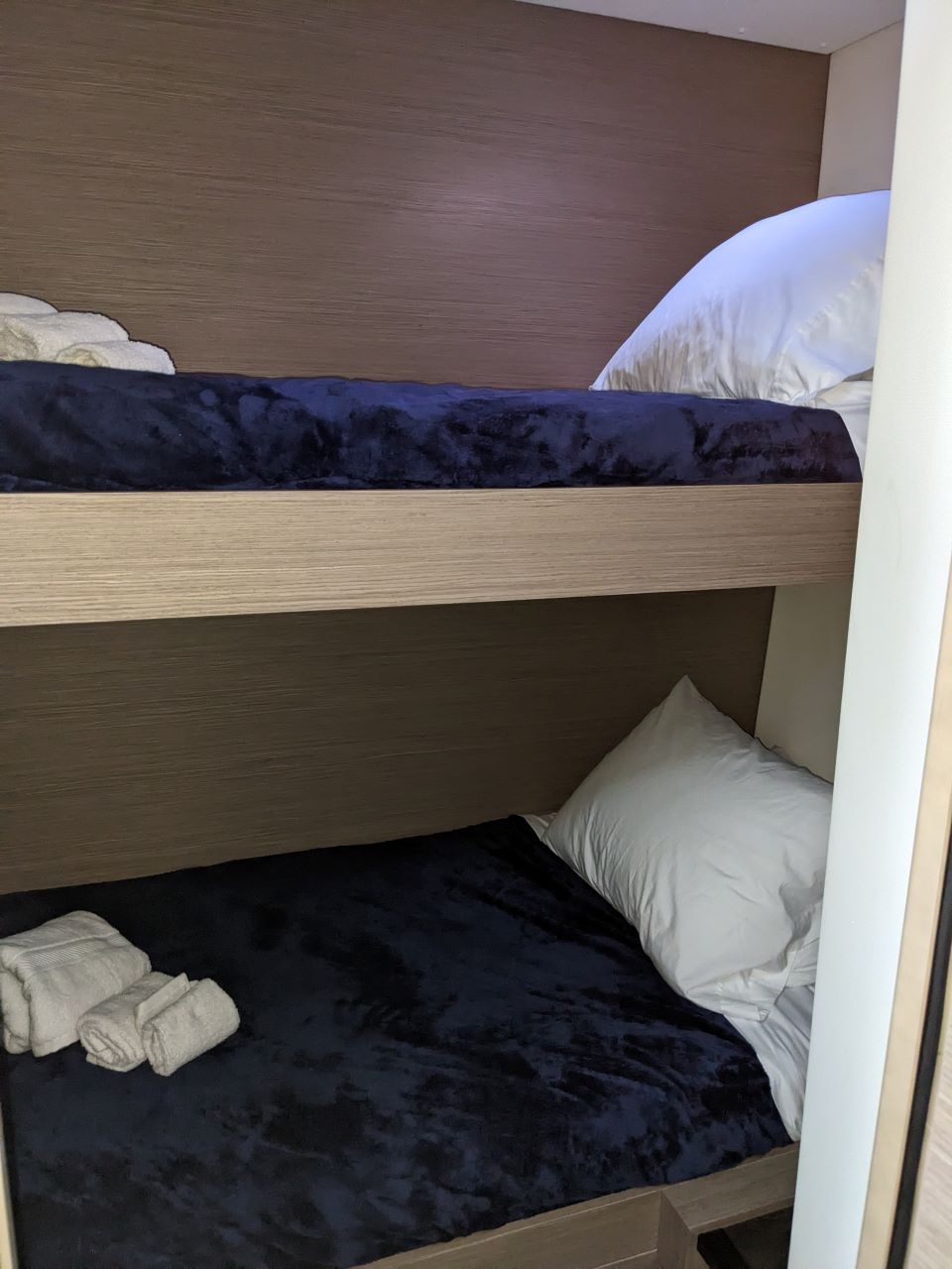 Photo #18 - Fountaine Pajot Tanna 47 - 5 cab. (Dragonfly) en Nanny Cay - 36998