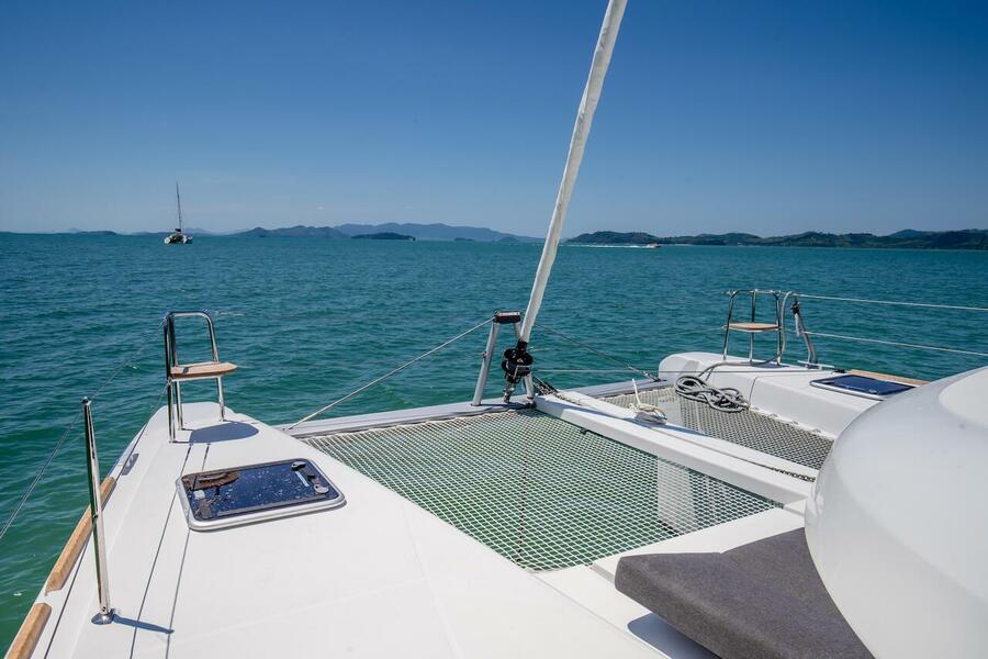Lagoon 40 - 4 + 2 cab — photo 13