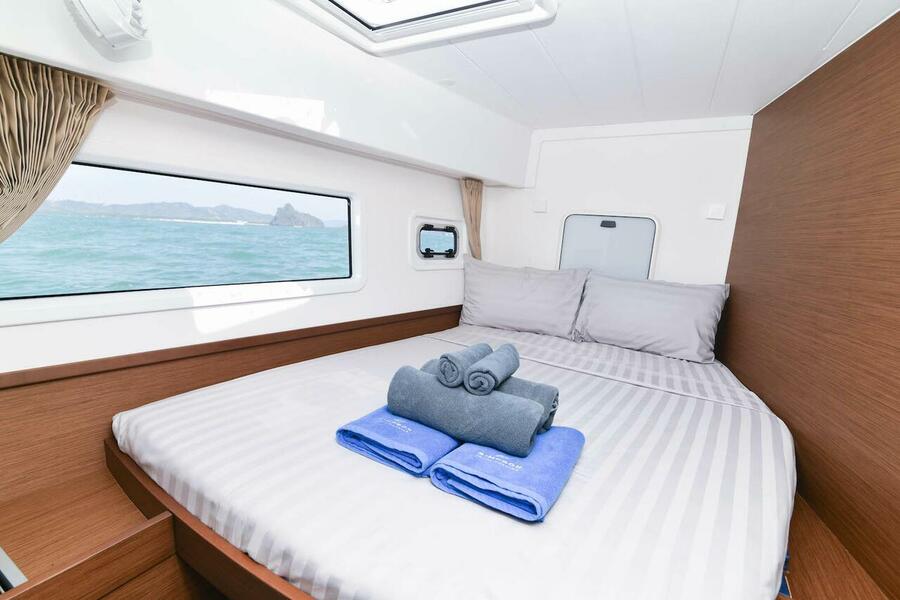 Lagoon 42 - 4 + 1 cab. — photo 16