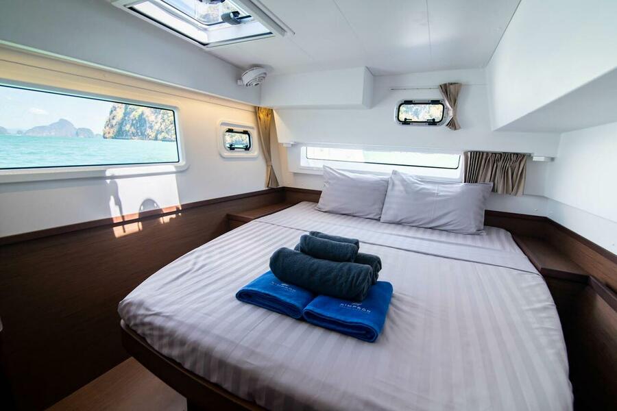 Lagoon 42 - 4 + 1 cab. — photo 19