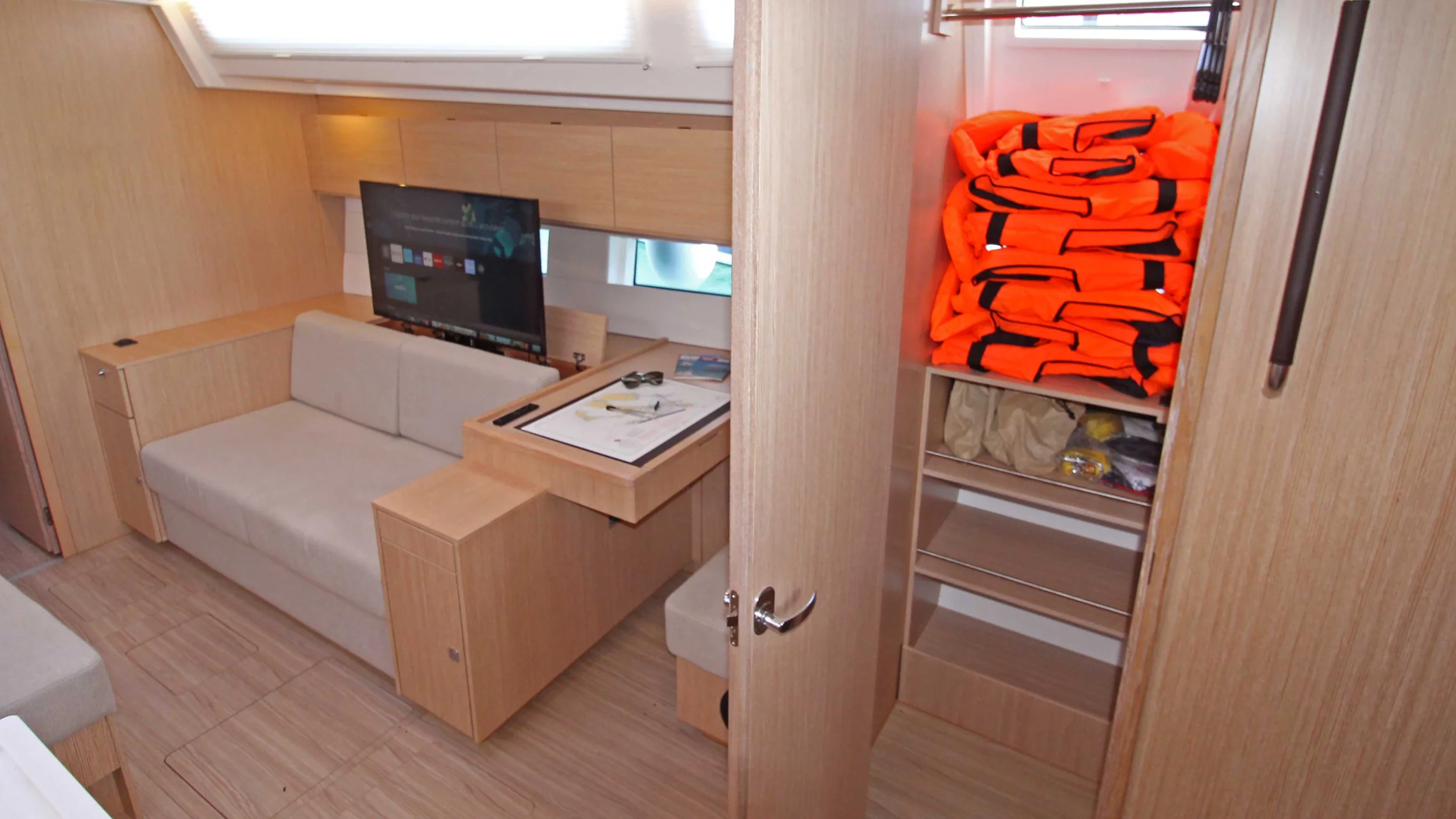 Bavaria C50 Style - 3 + 1 cab. (Shala)  - 13