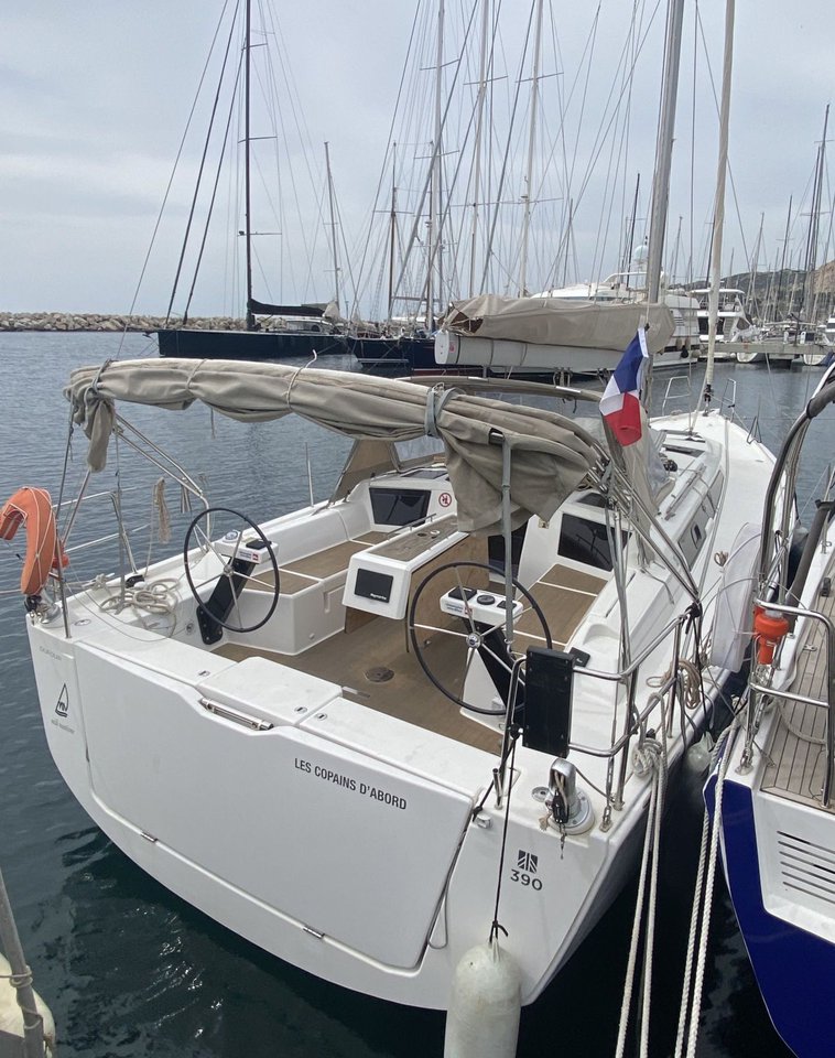Photo #1 - Dufour 390 GL (Les Copains D'abord) in Marsiglia - 37024