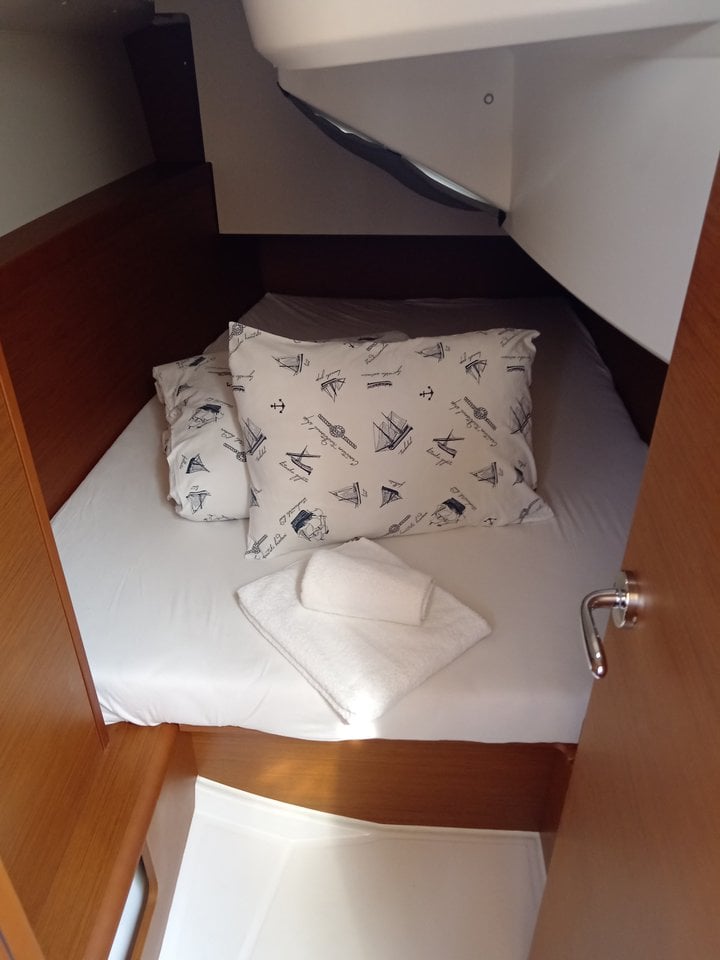 Photo #8 - Sun Odyssey 349 (Novara) in Pirovac - 37036