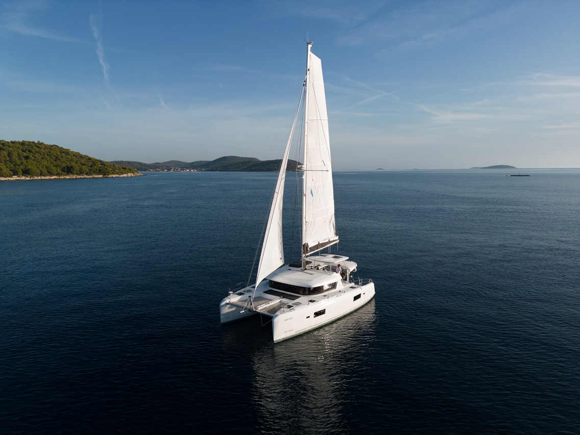 Photo #3 - Lagoon 42 OW (Woo Woo) in Sibenik - 37073