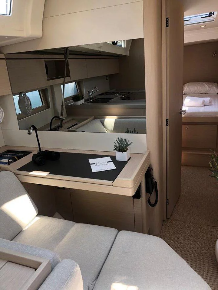 Oceanis 51.1 (Demilia Star)  - 7
