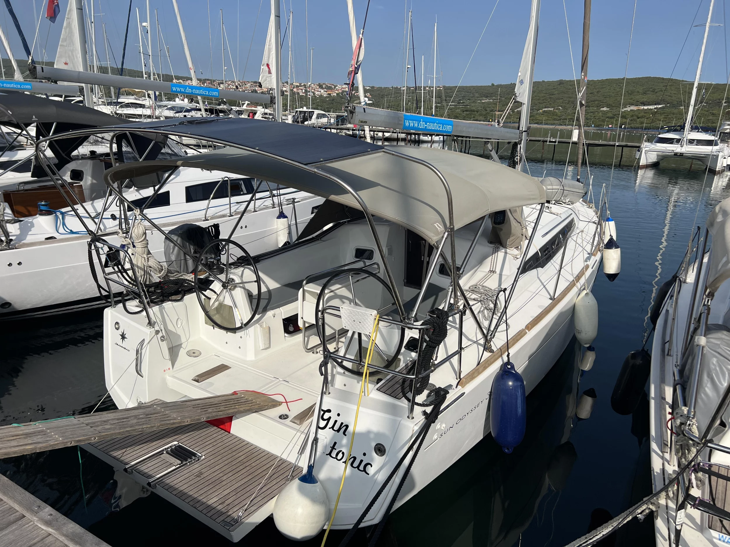Sun Odyssey 349 (Gin Tonic)  - 3